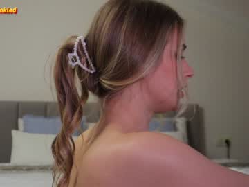 webcam girl ella_twinkle image #7119050