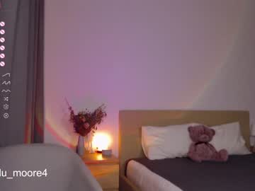 webcam girl lumoore image #5408462