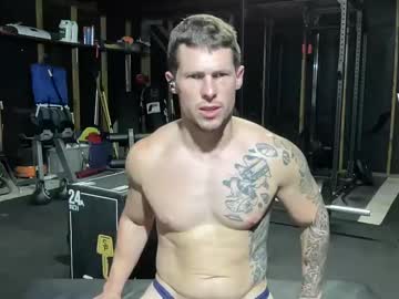 webcam man browneyedmuscleboy32 image #5137482