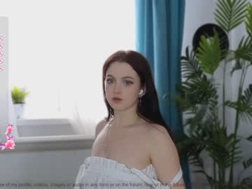 webcam girl small_blondee image #6989477