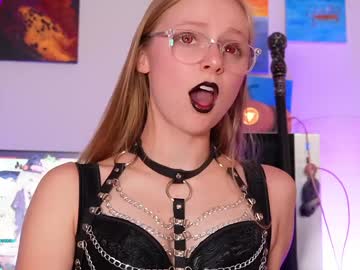 webcam girl emmasky69 image #8154067