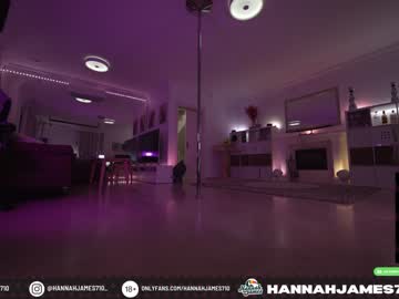 webcam girl hannahjames710 image #3083894