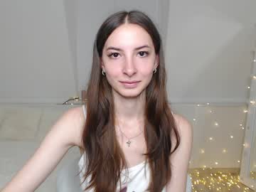 webcam girl shy_cut1e image #4947829
