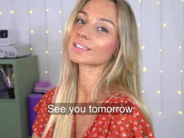 webcam girl artease image #7159616