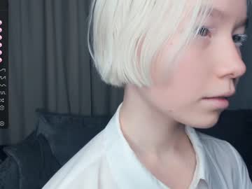 webcam girl silvergloss image #5392355