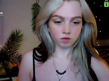 webcam girl small_blondee image #4845546