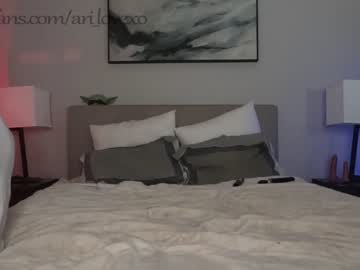 webcam couple ari_lovexo image #4757961