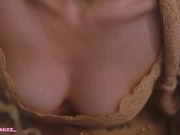webcam girl little_anitta image #9714446