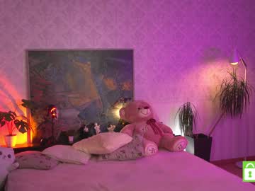 webcam girl ella_knockers_xl image #5171690