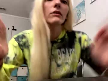 webcam girl valeriesplayzone image #4077715