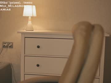 webcam girl mia_milagros image #3815049