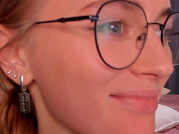 webcam girl linellali image #2773485