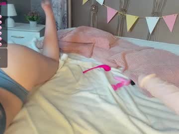 webcam girl esmeross_ image #2300035