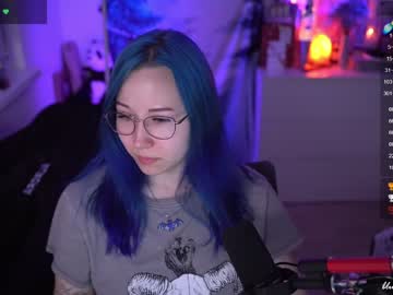 webcam girl blue_mooncat image #5094471
