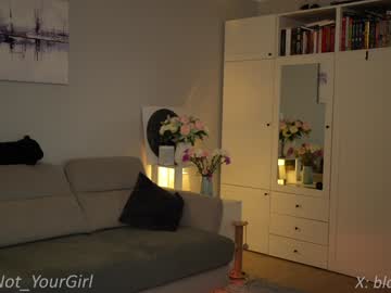 webcam girl _blackbee_ image #7232093