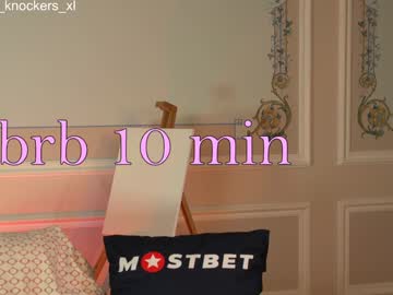 webcam girl ella_knockers_xl image #8345054