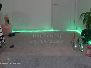 webcam girl petitebrat image #6357929