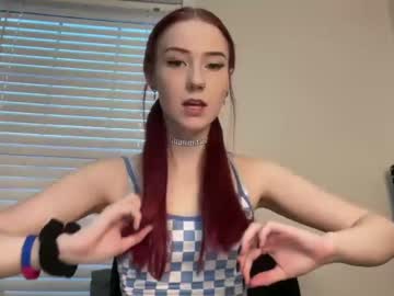 webcam girl petite_scarlettt image #5044060