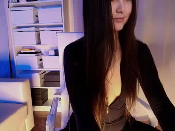 webcam girl hollyextra image #9194970