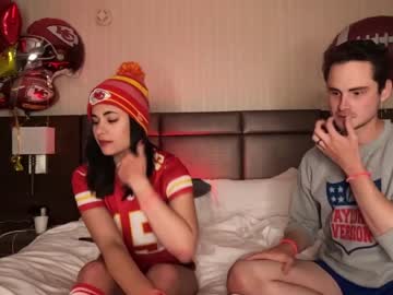 webcam couple ari_lovexo image #6328696
