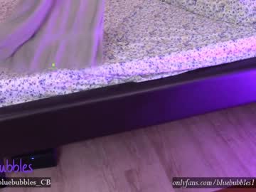 webcam girl blue_bubbles118 image #1067586