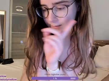 webcam girl in_tune image #1058777