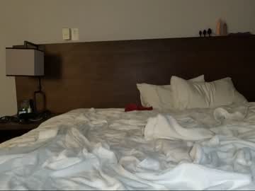 webcam couple ari_lovexo image #519893