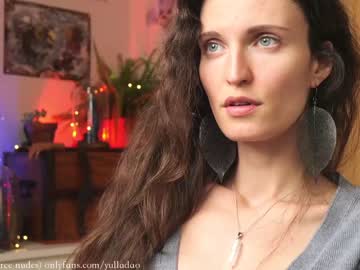 webcam girl yulladao image #3052066