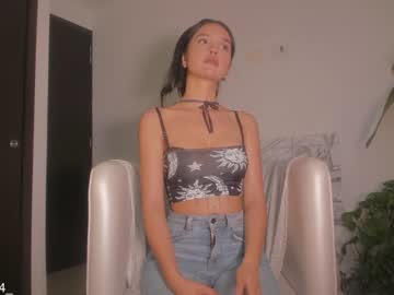 webcam girl alicia_uwu image #1510905