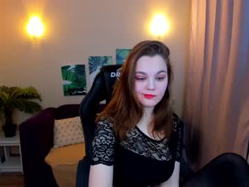 webcam girl lillillyevans image #3674816