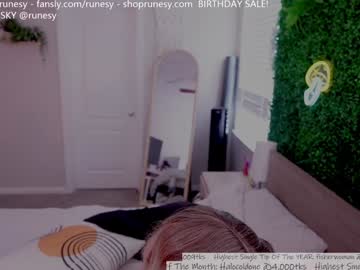 webcam girl runesy image #9411955