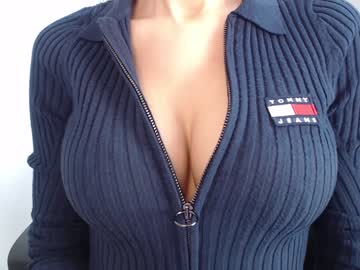 webcam girl drink_my_juices image #1214879