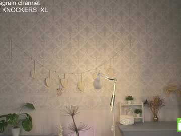 webcam girl ella_knockers_xl image #8849769