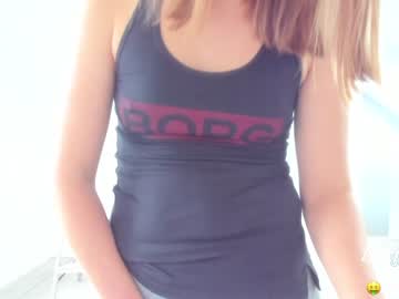 webcam girl eatmypie69 image #488792
