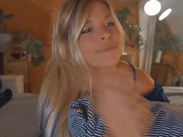 webcam girl ocicat image #7599421