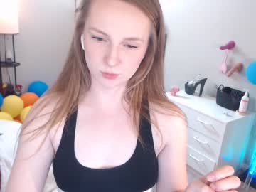 webcam girl skyewatson image #1949061