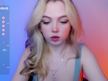 webcam girl small_blondee image #4280714