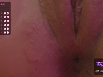 webcam girl queenelia image #6185240