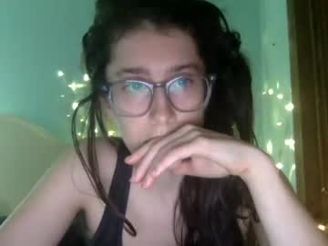 webcam girl kawaii_snowflake image #714290