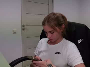 webcam girl abby_laker image #8591344