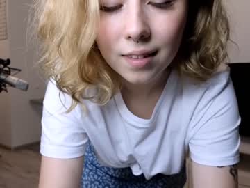 webcam girl lottie_shine image #4721292