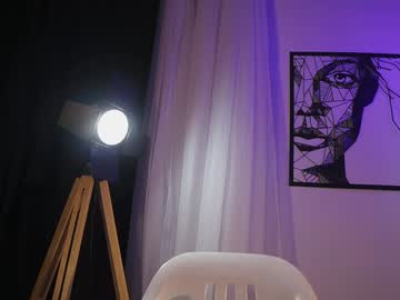 webcam girl lucie_beltran image #7531926
