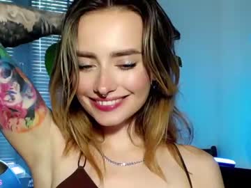 webcam girl _yvie_ image #2290961