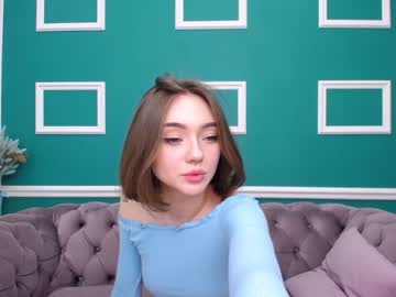 webcam girl adelewilson__ image #1084071