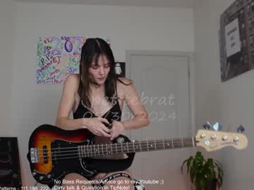 webcam girl petitebrat image #7097879