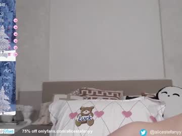 webcam girl smileyouarehere image #6043974