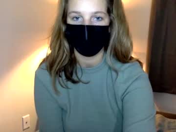 webcam girl monicawinter69 image #3243539