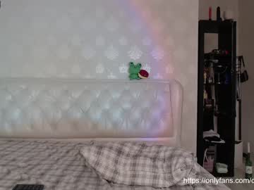 webcam girl _mllymoore_ image #2289228