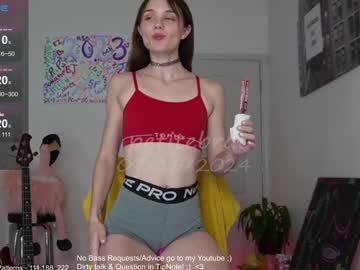 webcam girl petitebrat image #7419456