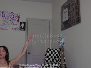 webcam girl petitebrat image #7231196